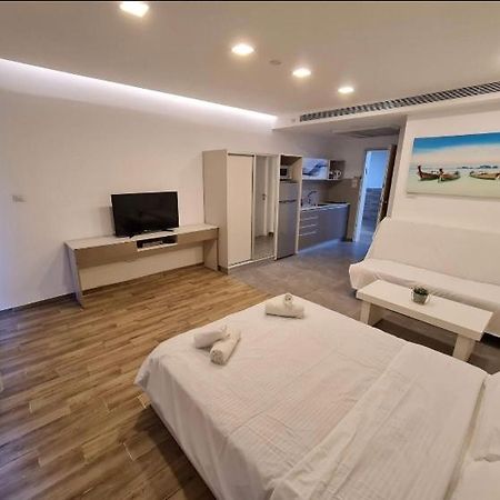 Bright And Cozy Studio Suite Eilat Bagian luar foto