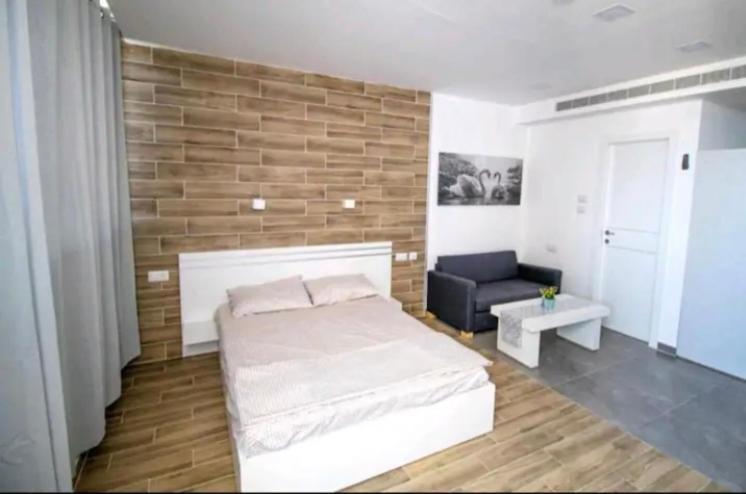 Bright And Cozy Studio Suite Eilat Bagian luar foto