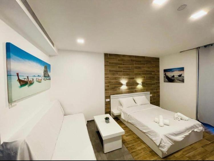 Bright And Cozy Studio Suite Eilat Bagian luar foto