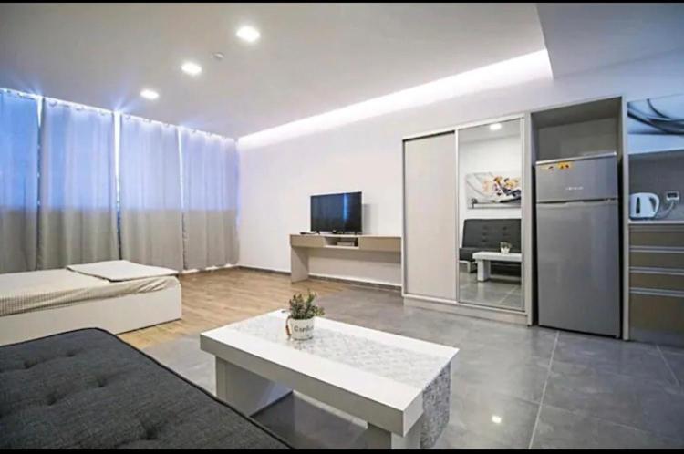 Bright And Cozy Studio Suite Eilat Bagian luar foto